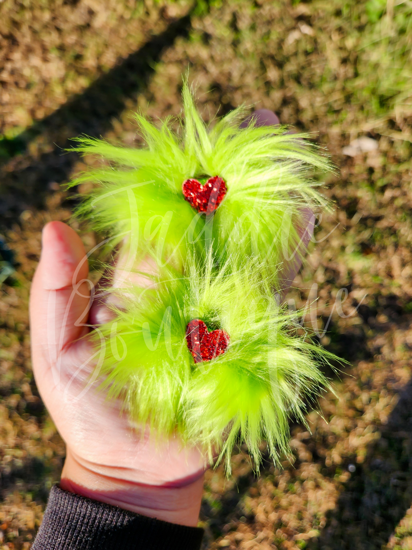 RTS Gr♡nch Fur Bows
